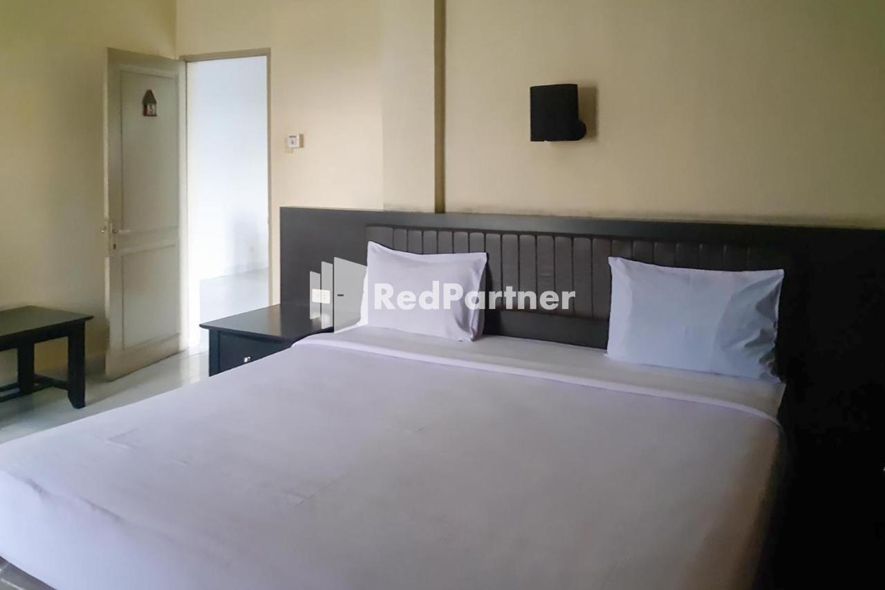 Hotel Carolina Transit Medan Zewnętrze zdjęcie