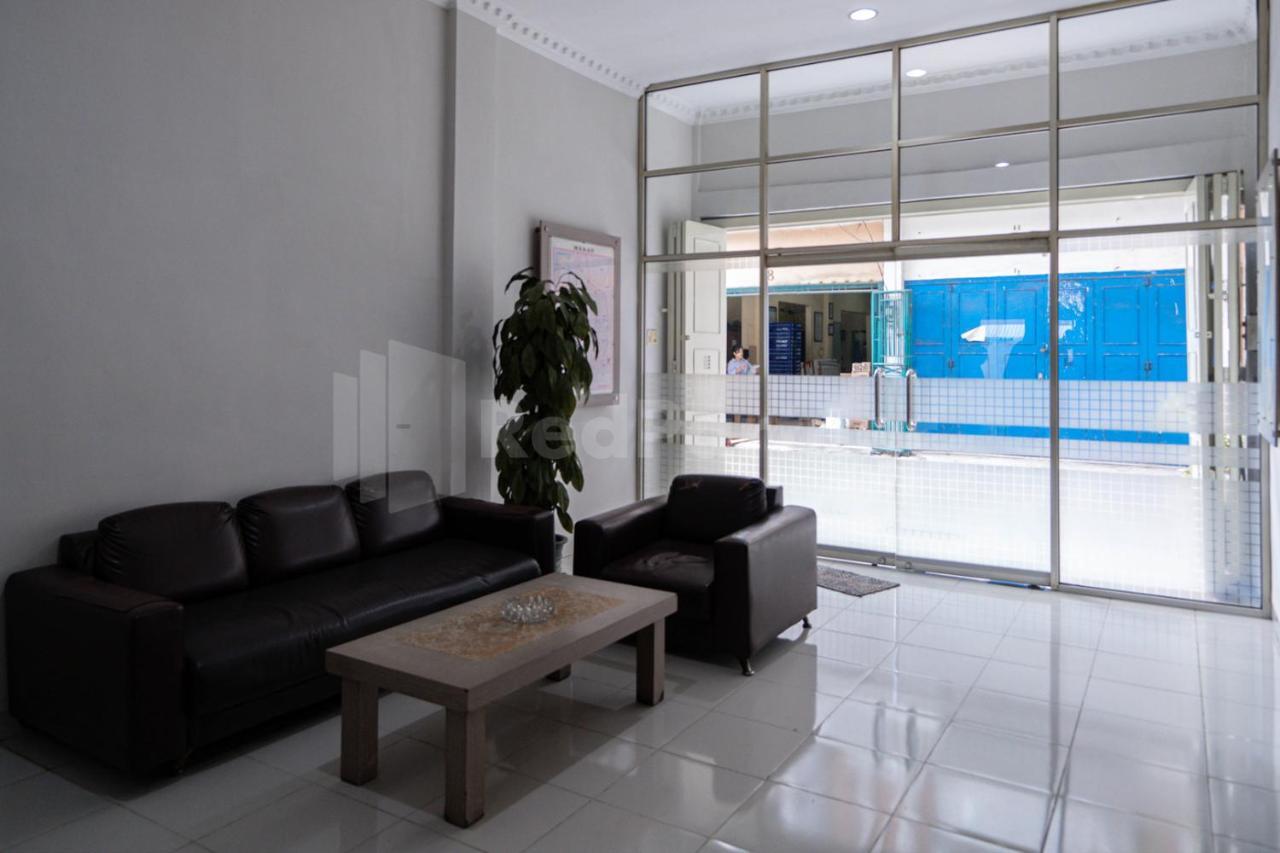 Hotel Carolina Transit Medan Zewnętrze zdjęcie