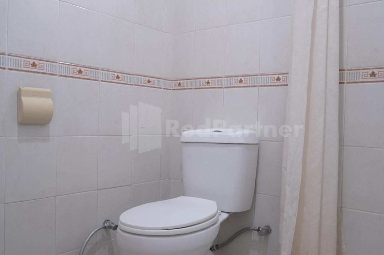 Hotel Carolina Transit Medan Zewnętrze zdjęcie