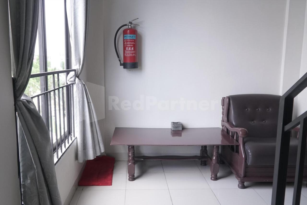Hotel Carolina Transit Medan Zewnętrze zdjęcie