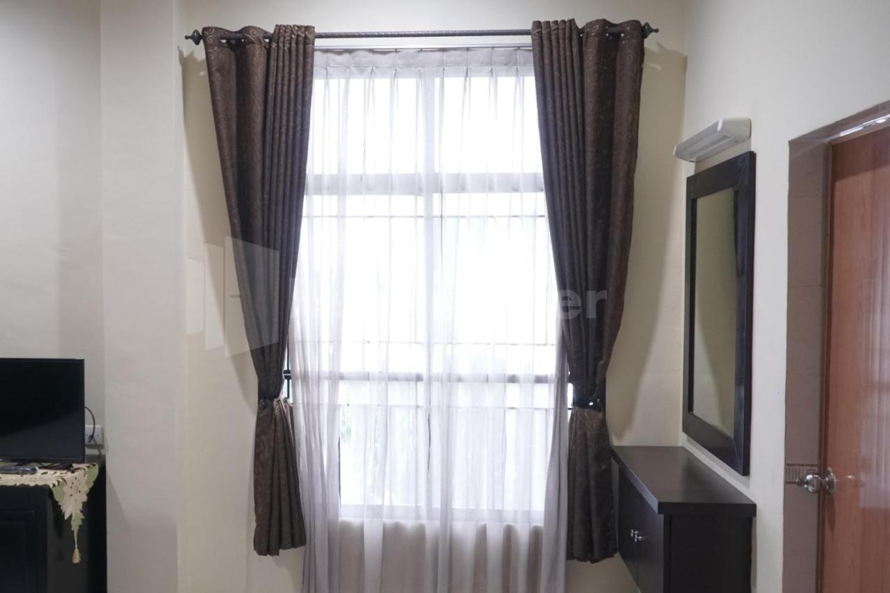 Hotel Carolina Transit Medan Zewnętrze zdjęcie