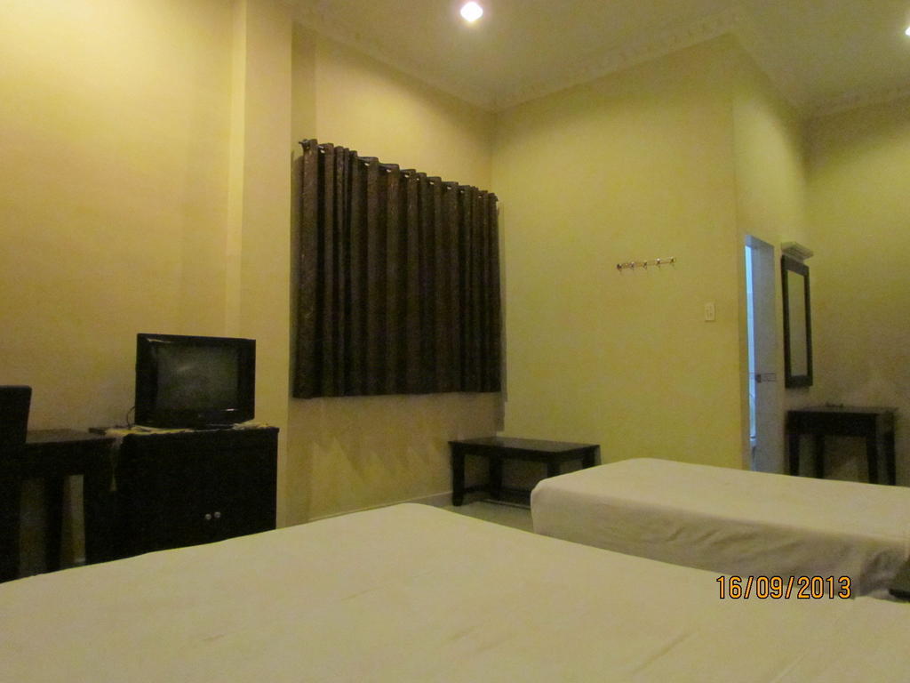 Hotel Carolina Transit Medan Pokój zdjęcie