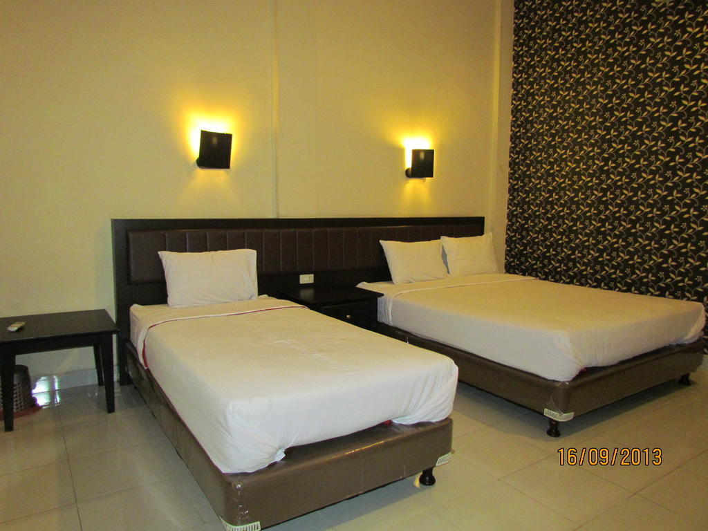 Hotel Carolina Transit Medan Pokój zdjęcie
