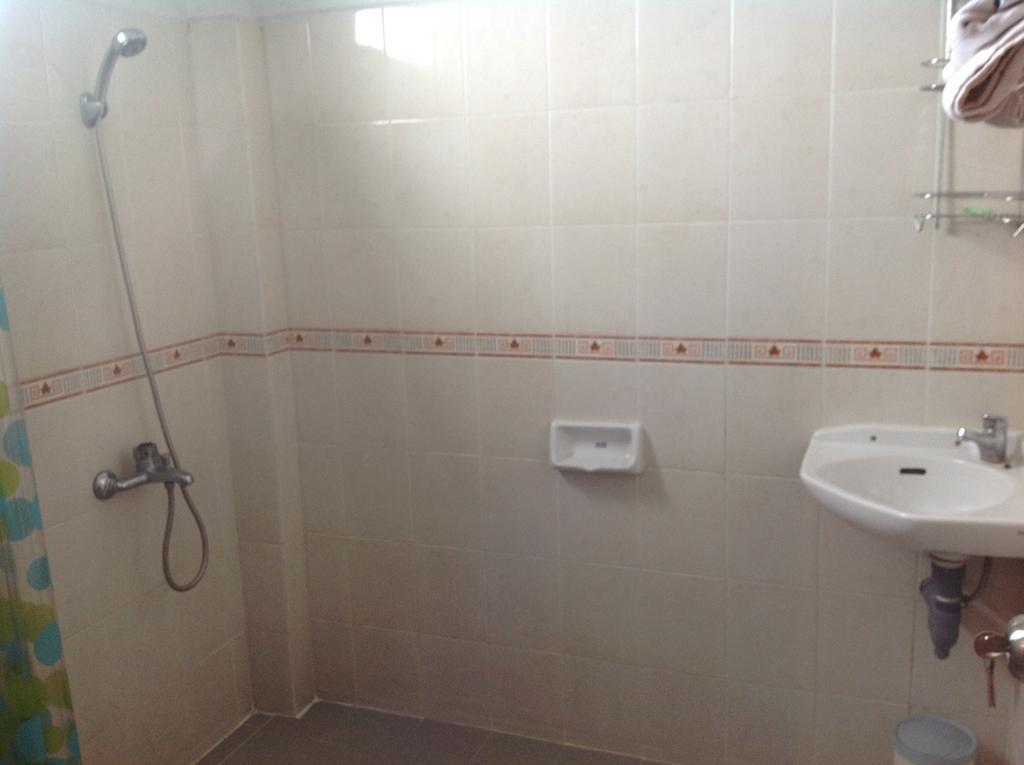 Hotel Carolina Transit Medan Pokój zdjęcie