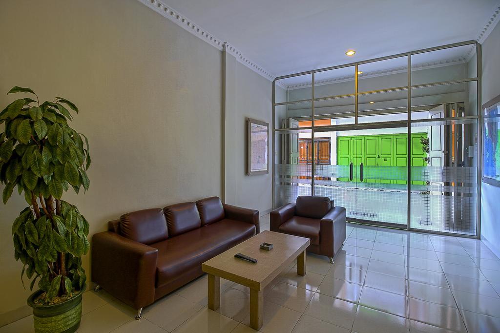 Hotel Carolina Transit Medan Zewnętrze zdjęcie